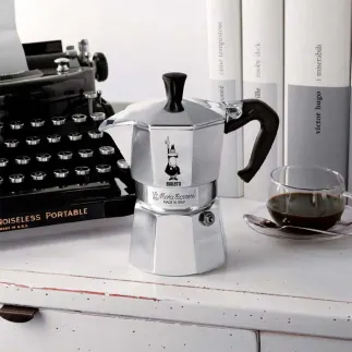 Bialetti кавоварка Moka Express  – купити в Києві, ціна | RoastersHub