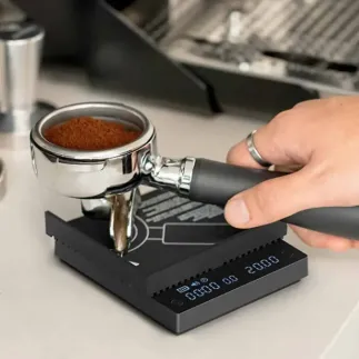 Timemore ваги Black Mirror Mini Espresso Scale для кави з таймером – купити в Києві, ціна | RoastersHub