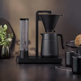 Кавоварка крапельна Wilfa Svart Performance Thermo – купити в Києві, ціна | RoastersHub