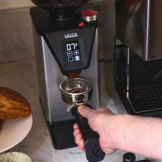 Кавоварка Gaggia Classic UP – купити в | RoastersHub