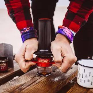 Кавоварка еспресо ручна Cafflano Kompresso – купити в Києві, ціна | RoastersHub
