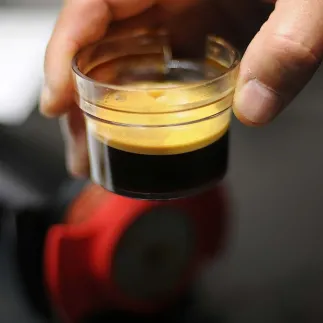 Кавоварка еспресо ручна Cafflano Kompresso – купити в Києві, ціна | RoastersHub